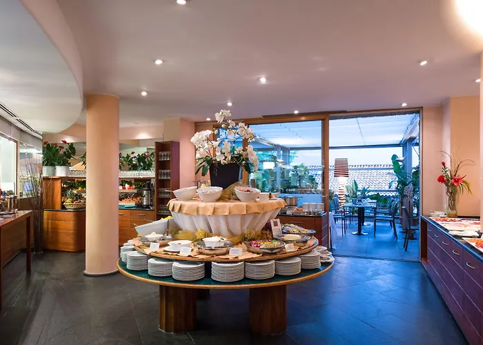 Dependence Del Parco Hotel